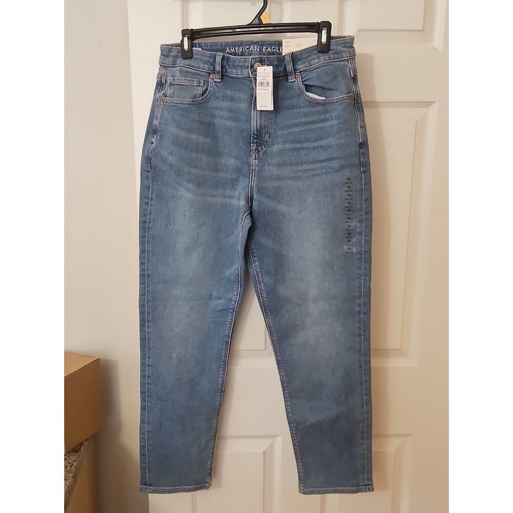 NWT American Eagle Mom Jeans 10 Regular Washed Blue Stretch High Rise